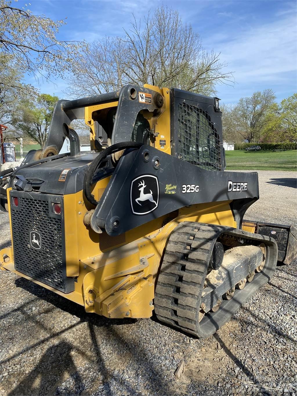 John Deere 325G Carregadoras de direcção deslizante