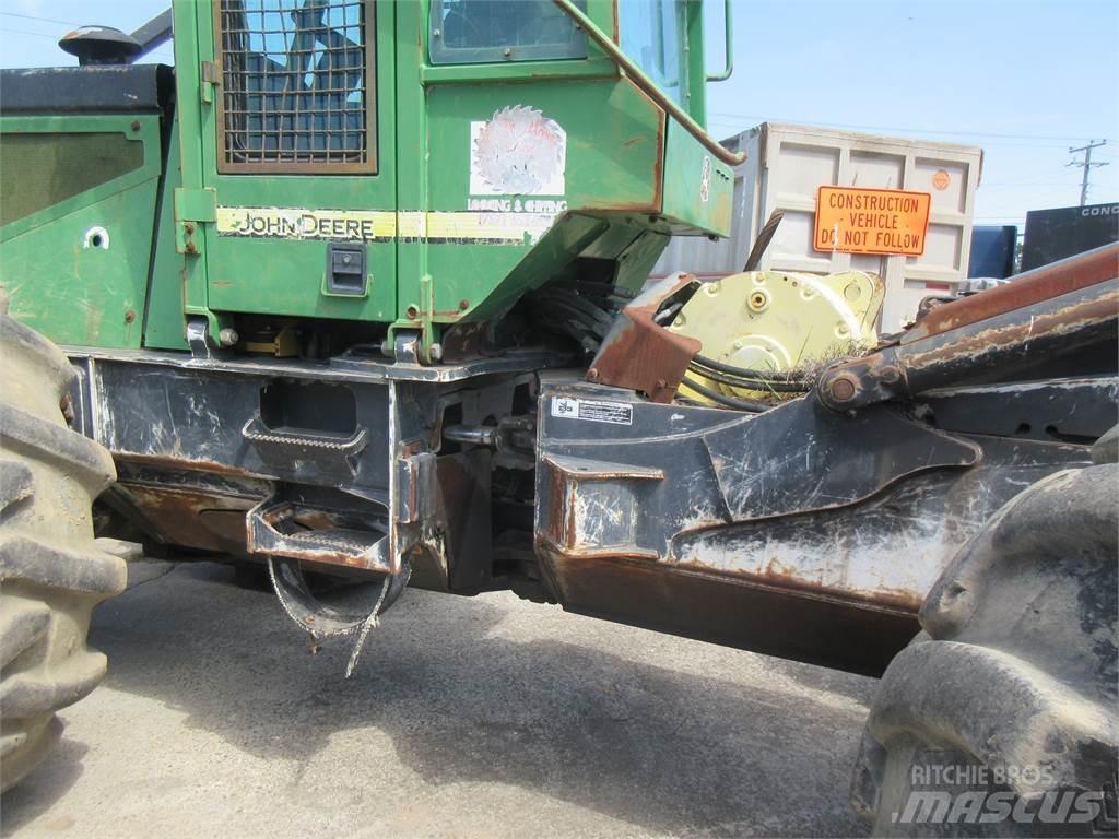 John Deere 748H Rechegadores