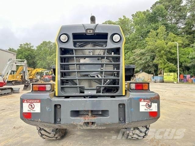 Komatsu WA320-8 Pás carregadoras de rodas