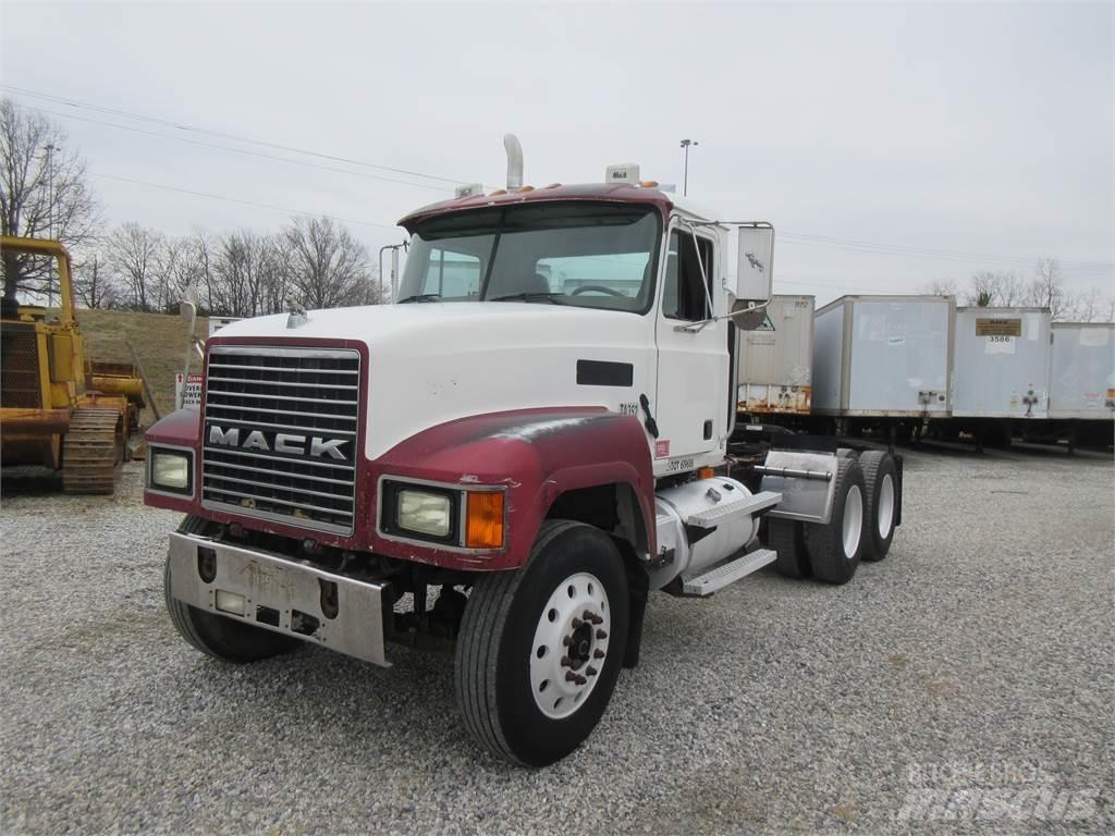 Mack CHN613 Tractores (camiões)