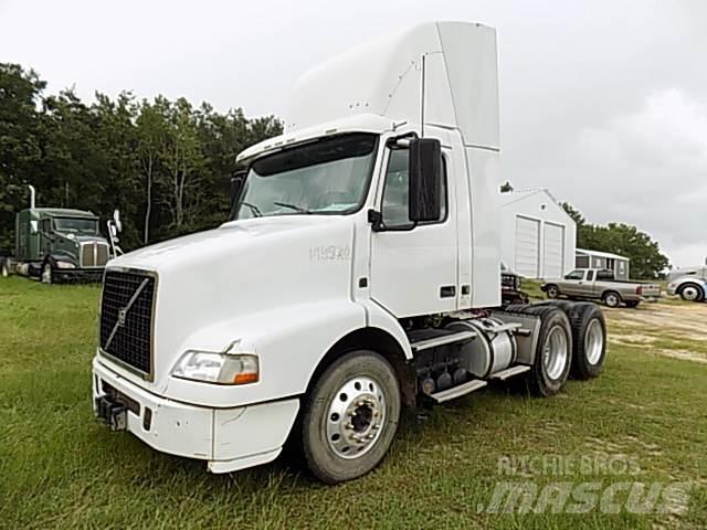 Volvo VNM Camiões de chassis e cabine