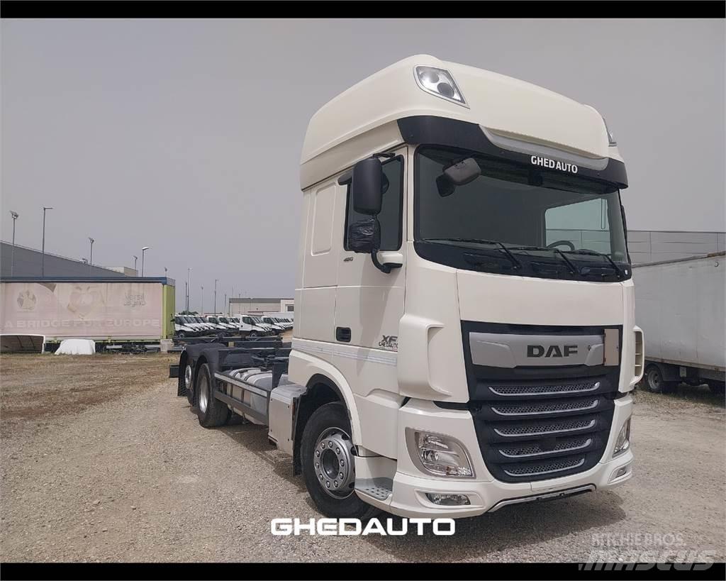 DAF DAF Camiões de caixa fechada