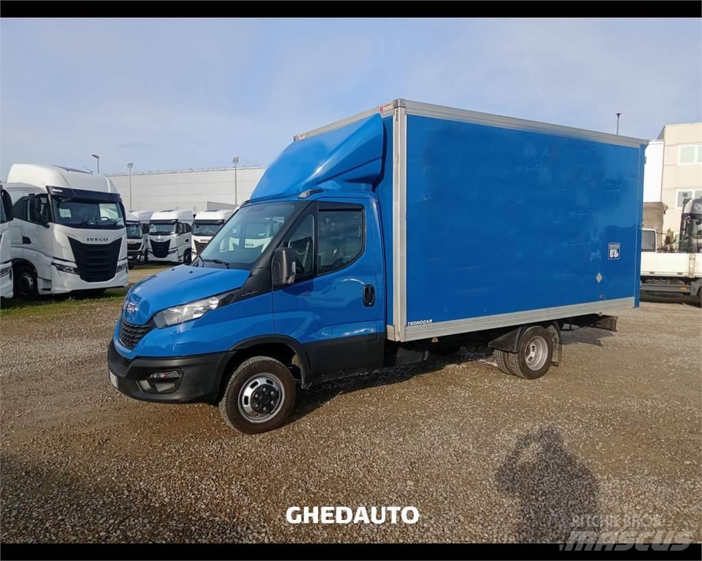 Iveco 35C16 Caixa fechada
