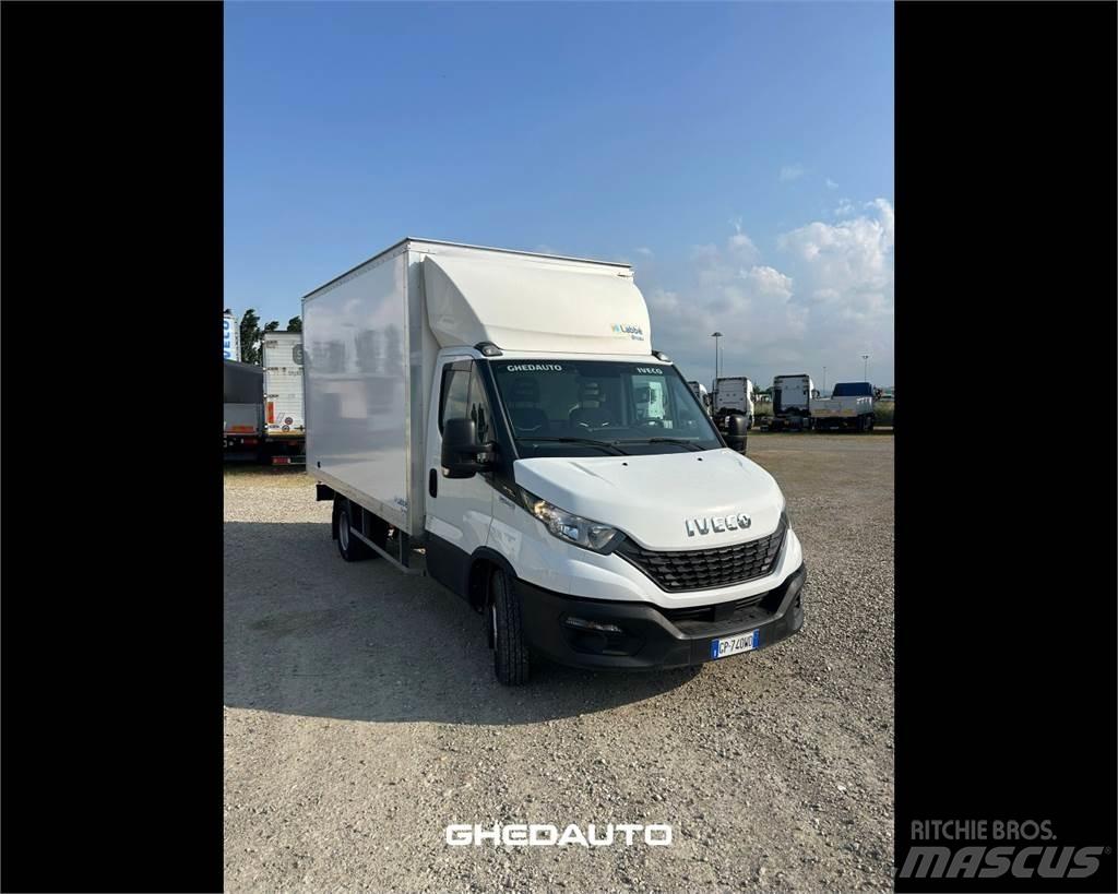 Iveco 35C16 Caixa fechada