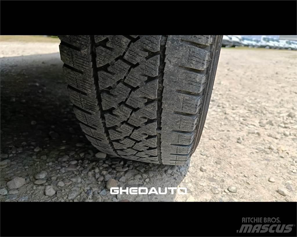 Iveco 35S16 Caixa fechada