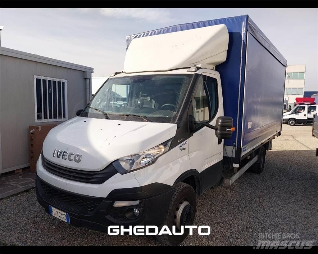 Iveco 65C15 Camiões de caixa fechada
