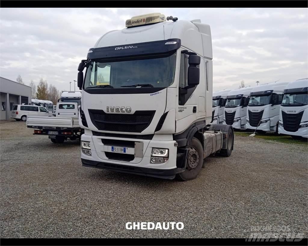 Iveco AS440S48 Camiões de caixa fechada
