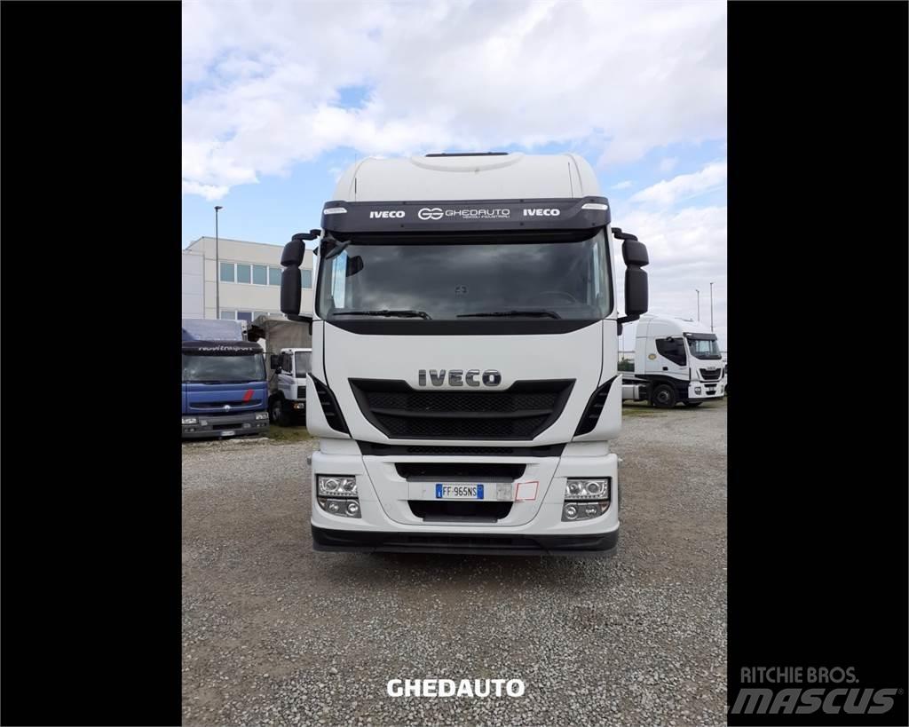 Iveco AS440S48 Camiões de caixa fechada
