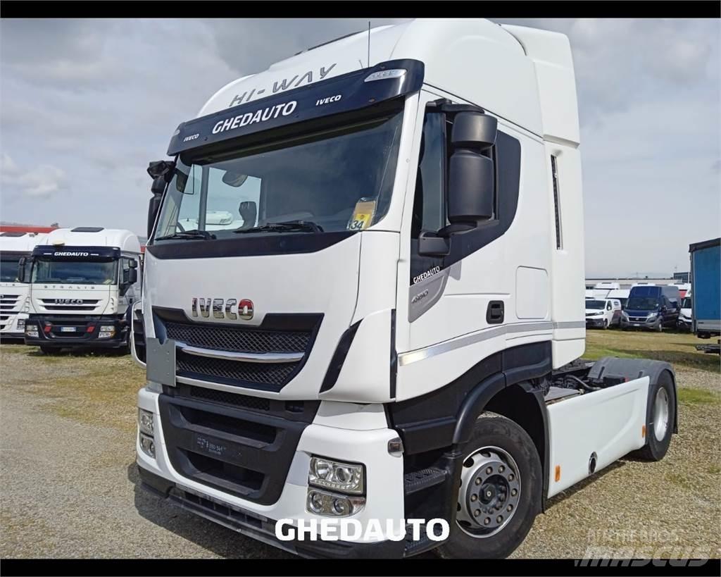 Iveco AS440S48T/P Camiões de caixa fechada