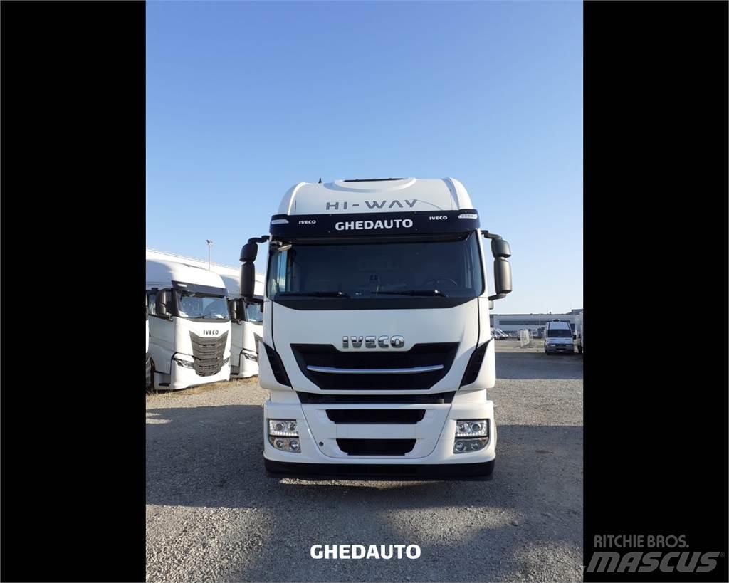Iveco AS440S48T/P Camiões de caixa fechada