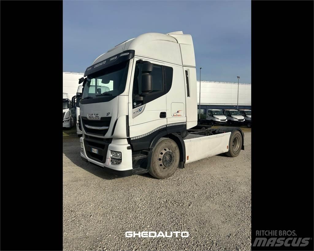Iveco AS440ST Camiões de caixa fechada