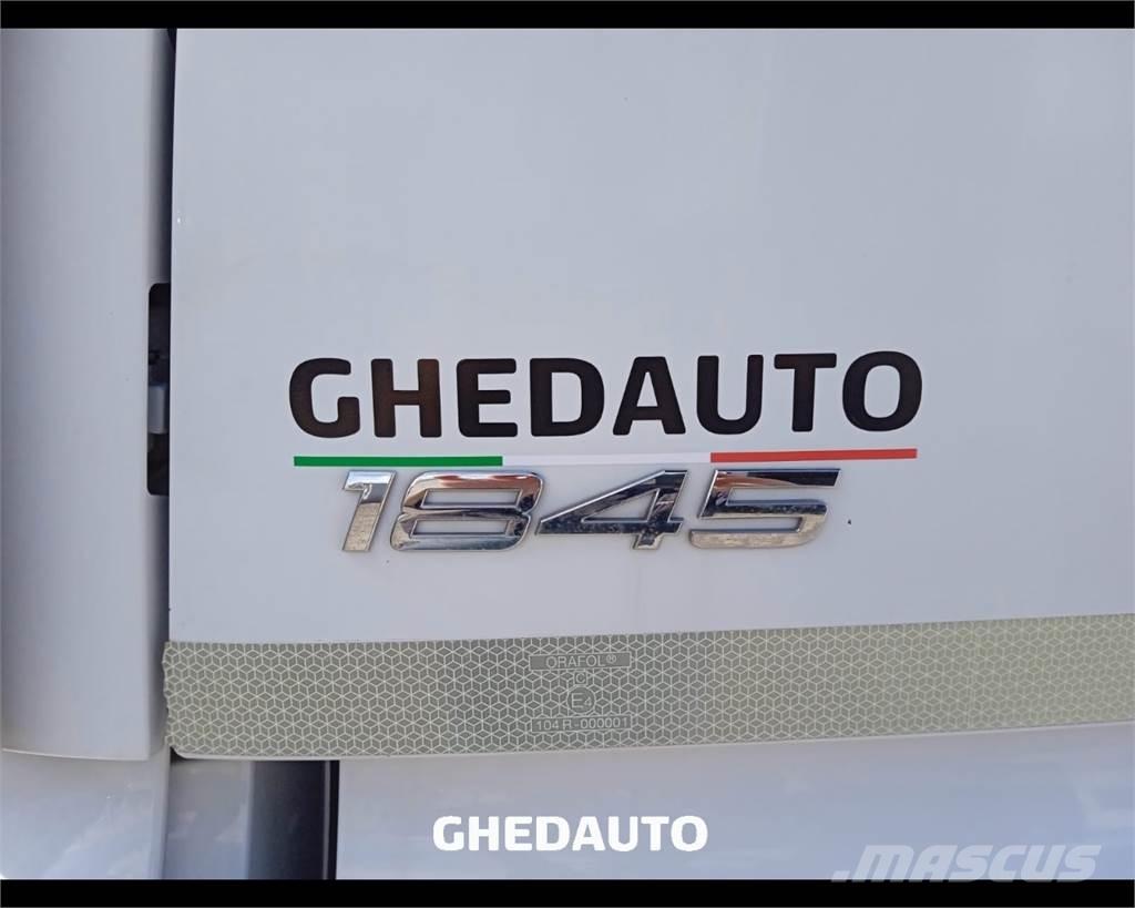 Mercedes-Benz ACTROS Camiões de caixa fechada