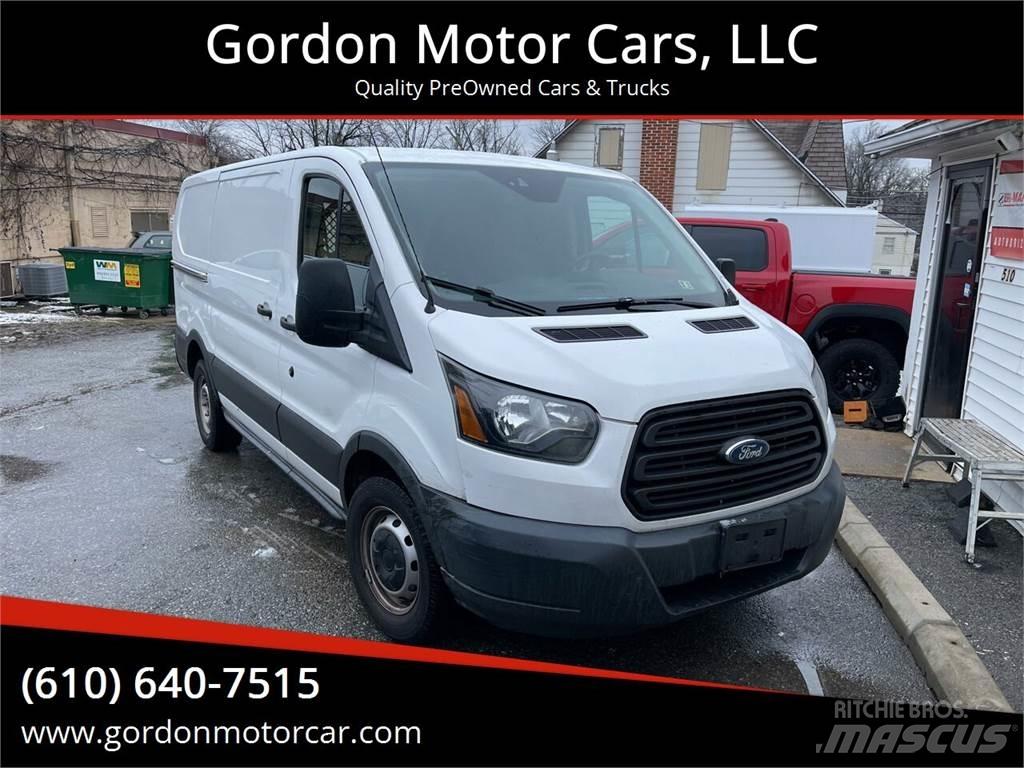 Ford Transit Caixa fechada