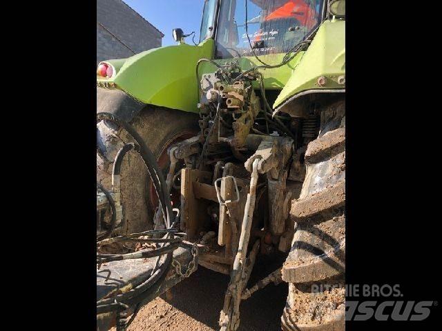 CLAAS AXION 850 Tratores Agrícolas usados