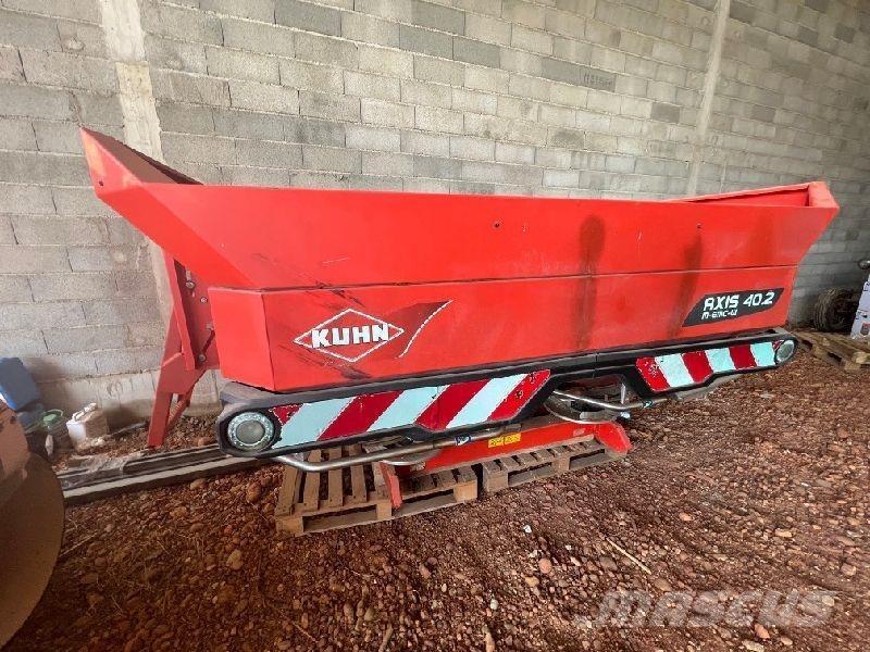 Kuhn AXIS 40.2 Espalhadores de minério