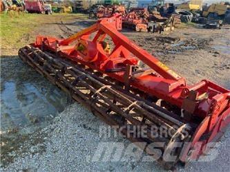 Kuhn HR404 Grades