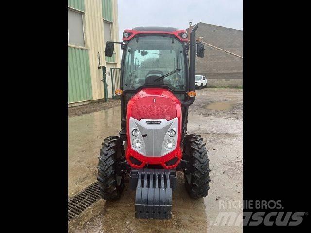 McCormick X4.50F Tratores Agrícolas usados