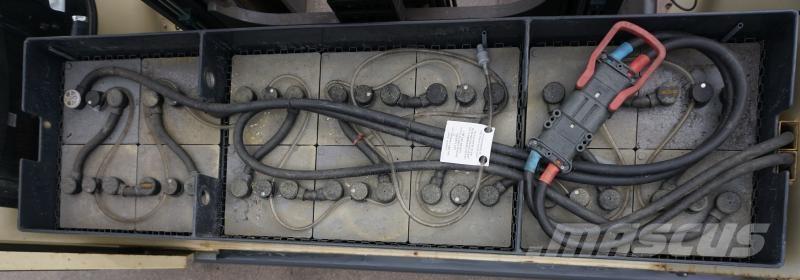 Hubtex S40E Carregadores laterais