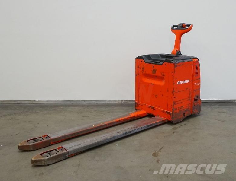 Linde T 30 131 Porta palettes