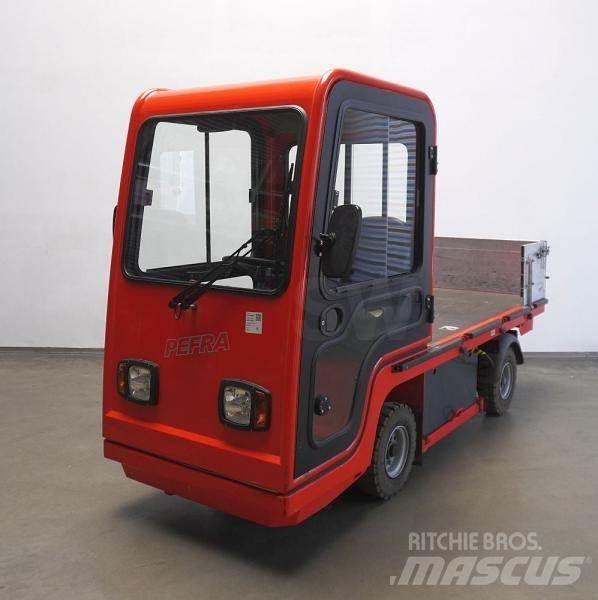 Pefra 610 Tractores de reboque