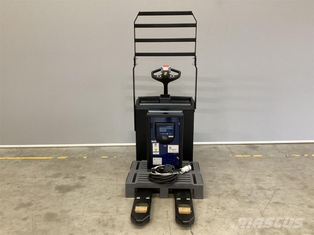 Hyster P2.0 Empilhador para operador externo