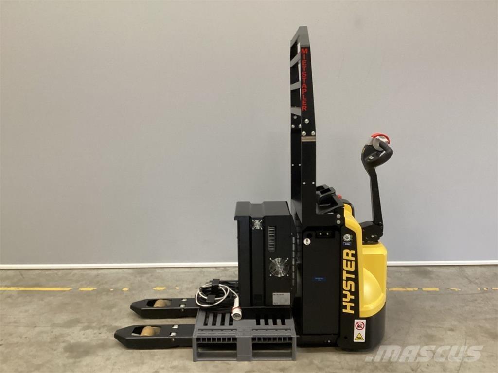 Hyster P2.0 Empilhador para operador externo
