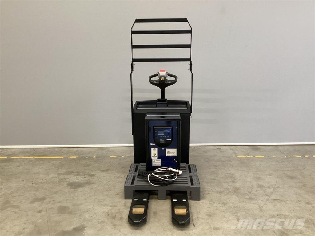 Hyster P2.0 Empilhador para operador externo