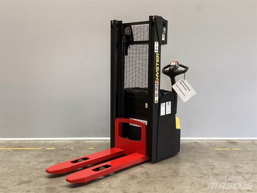 Hyster S1.0 Empilhador para operador externo