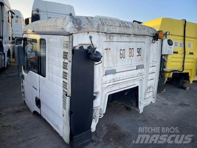 MAN TGA Cabines e interior