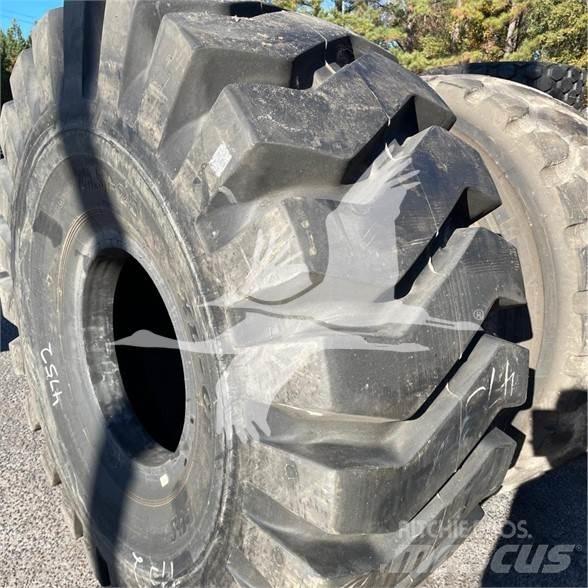 BKT 29.5X25 Pneus, Rodas e Jantes