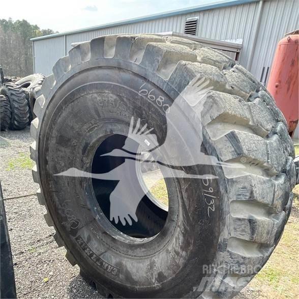 BKT 875/65R29 Pneus, Rodas e Jantes