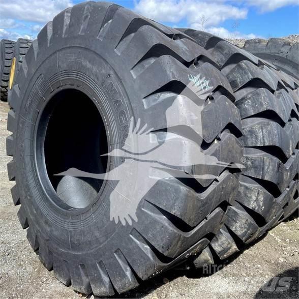  MAGNA 23.5X25 Pneus, Rodas e Jantes