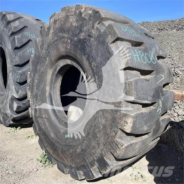  TIRON 29.5X25 Pneus, Rodas e Jantes