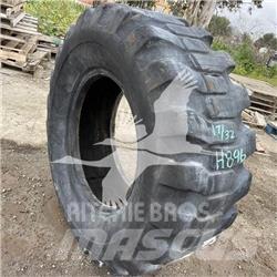 Titan 17.5x25 Pneus, Rodas e Jantes