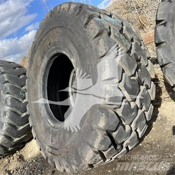 Titan 20.5R25 Pneus, Rodas e Jantes