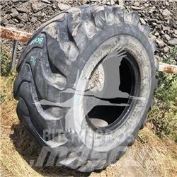 Titan 20.5x25 Pneus, Rodas e Jantes
