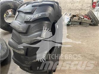 Titan 21LR24 Pneus, Rodas e Jantes