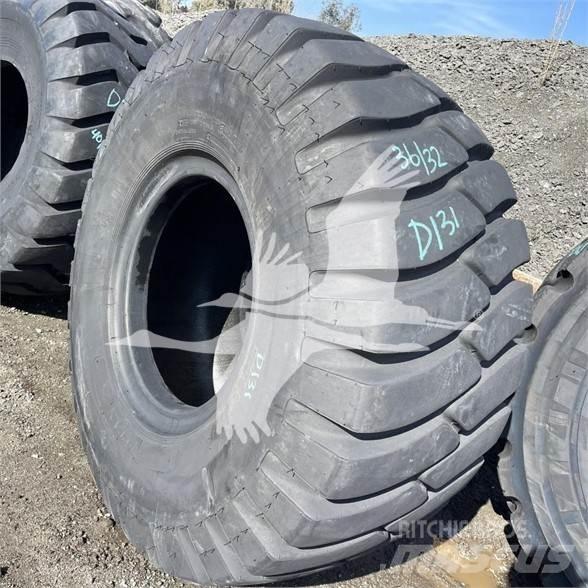 Titan 23.5x25 Pneus, Rodas e Jantes