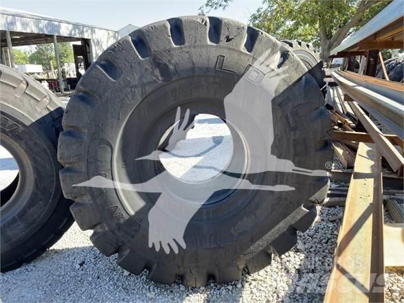 Titan 29.5x25 Pneus, Rodas e Jantes