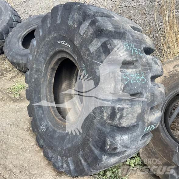Toyo 23.5x25 Pneus, Rodas e Jantes