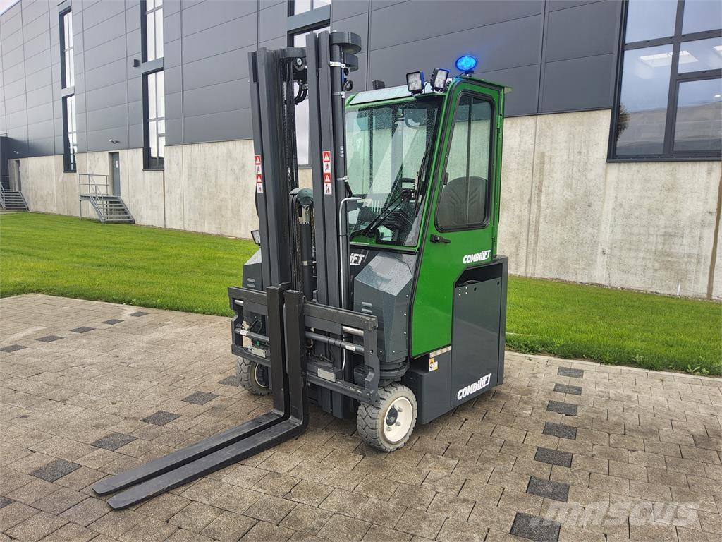 Combilift CBE 3000 Empilhadores de 4 vias