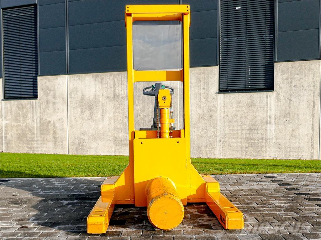 Jungheinrich EDB 360 Empilhador para operador externo