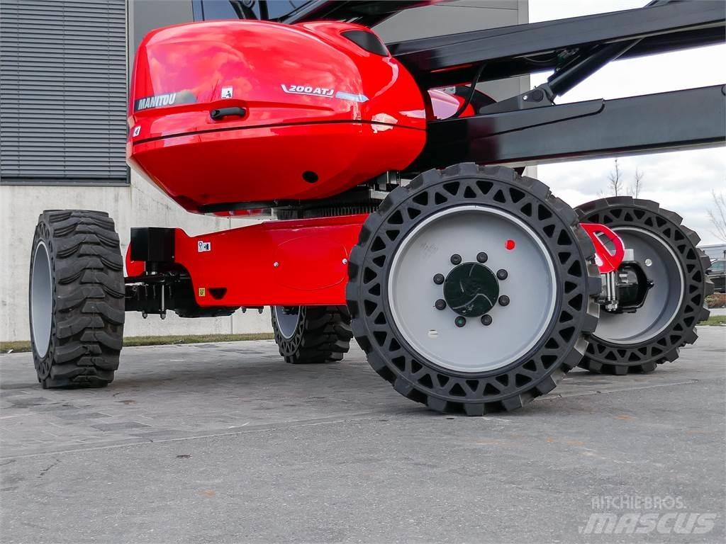Manitou 200 ATJ Elevadores braços articulados