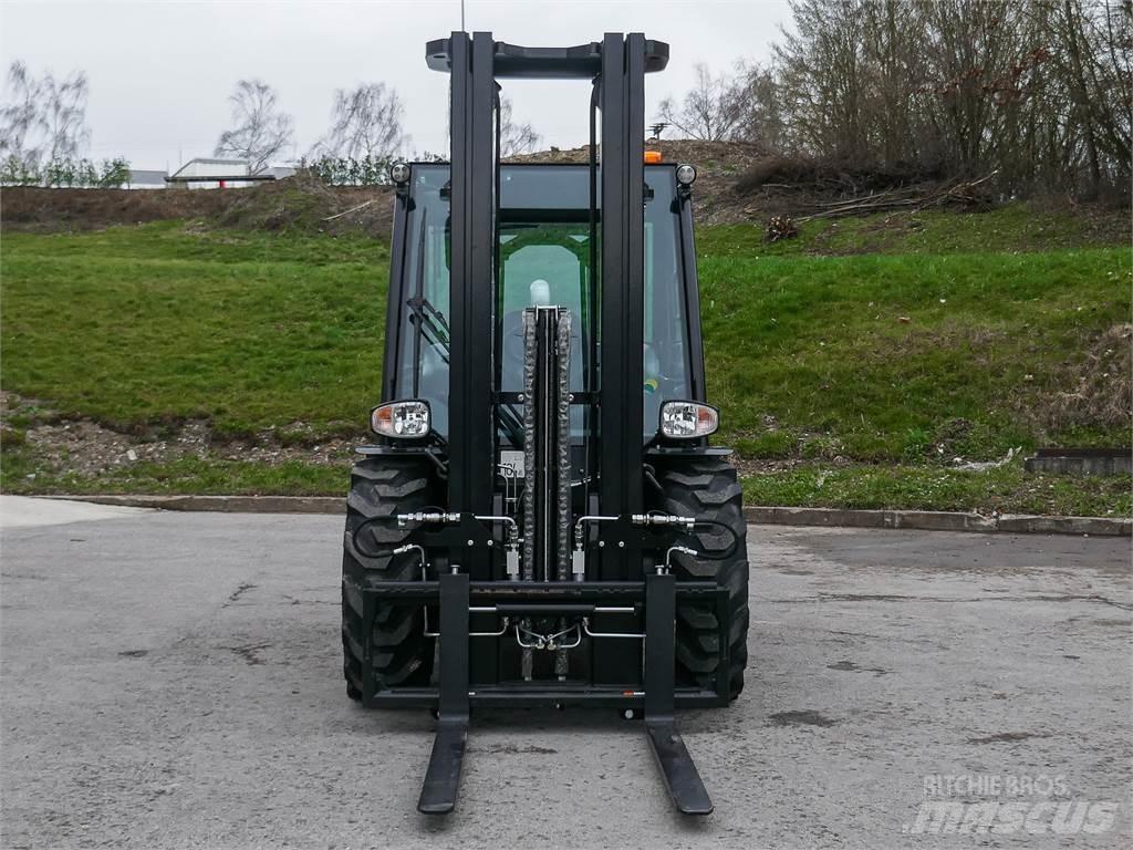 Manitou MC 25-4 Empilhadores todo-terreno