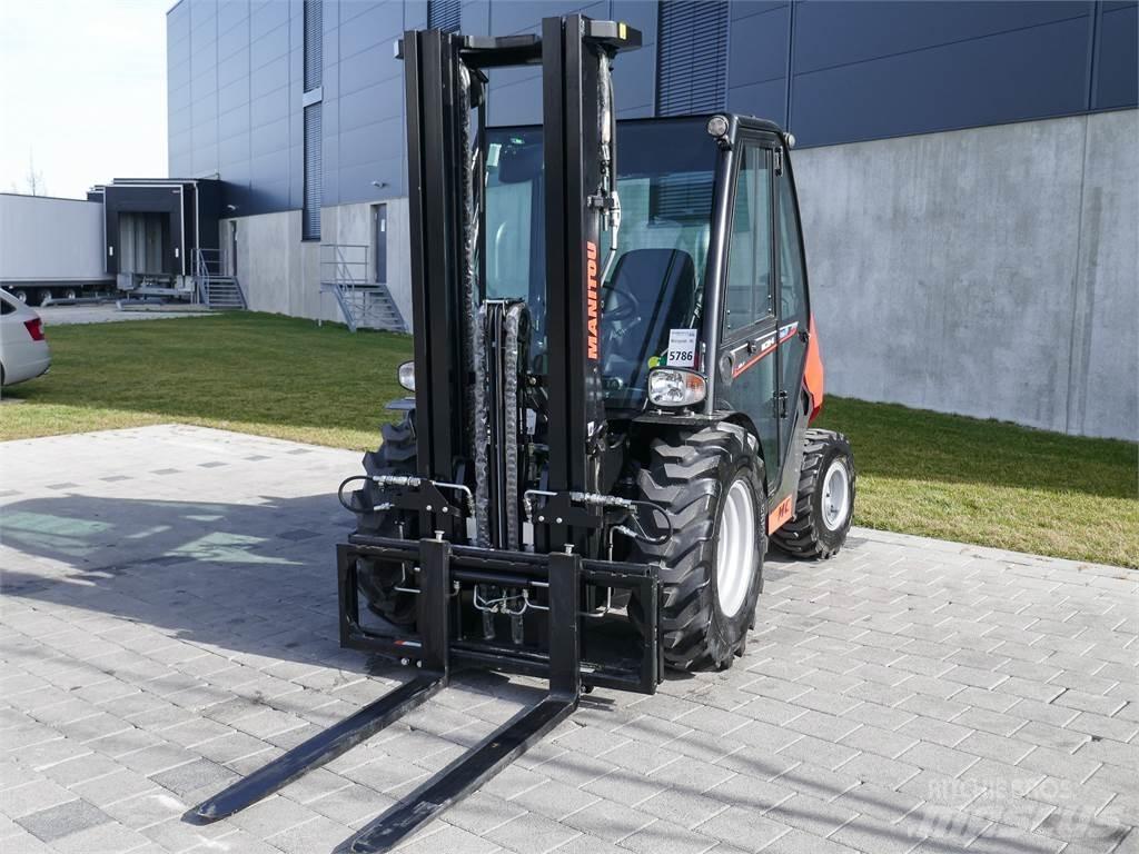Manitou MC 25-4 Empilhadores todo-terreno
