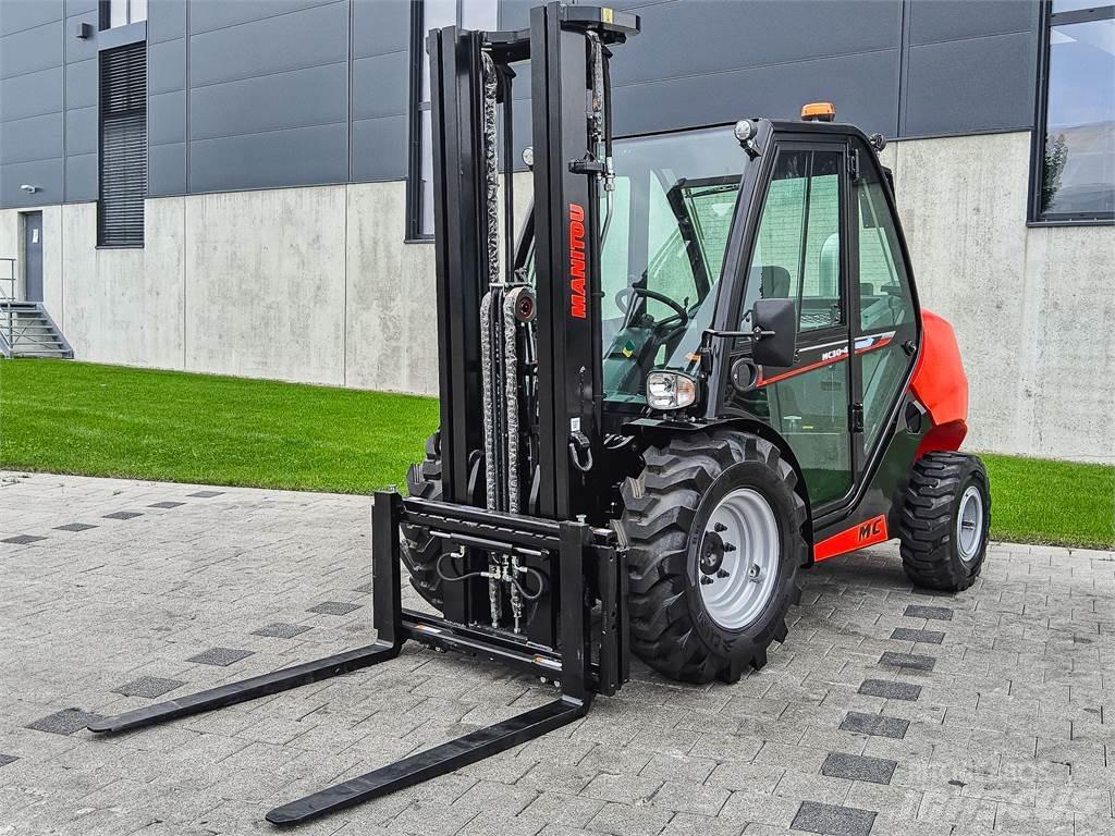 Manitou MC 30-4 Empilhadores todo-terreno