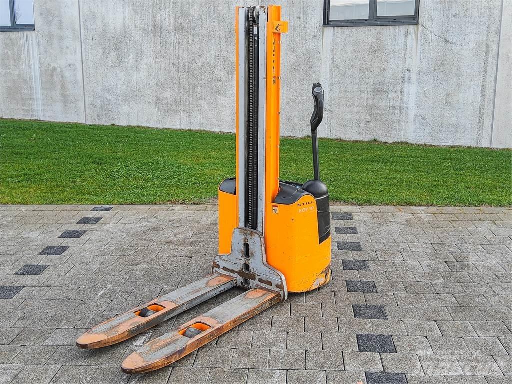 Still EGV 10 Empilhador para operador externo