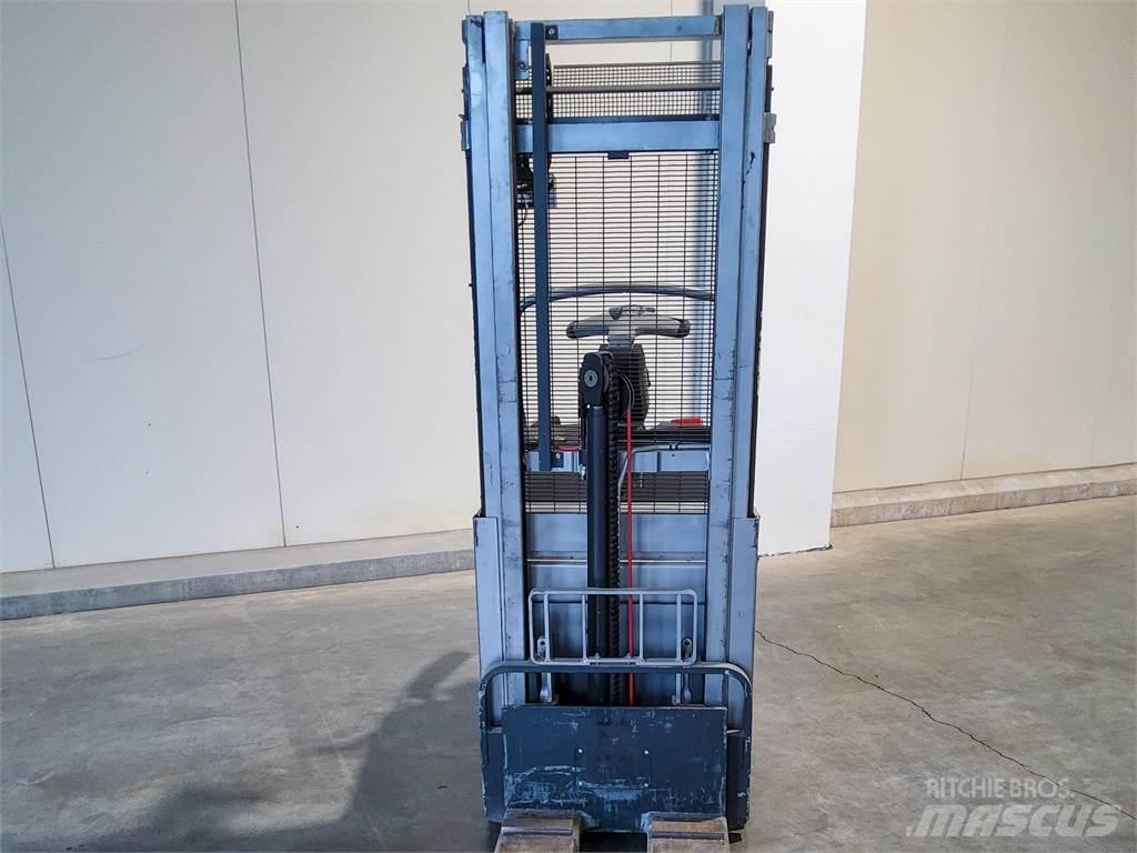 Still EXD-SF20 Empilhador para operador externo