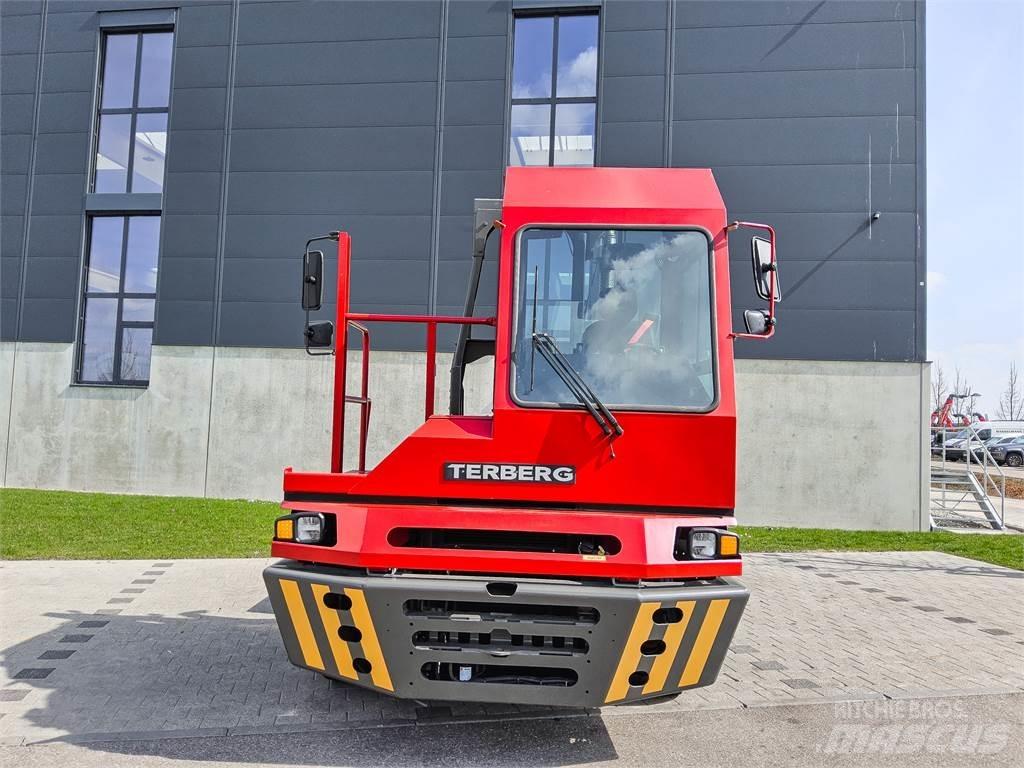 Terberg YT 220 Tractores terminais