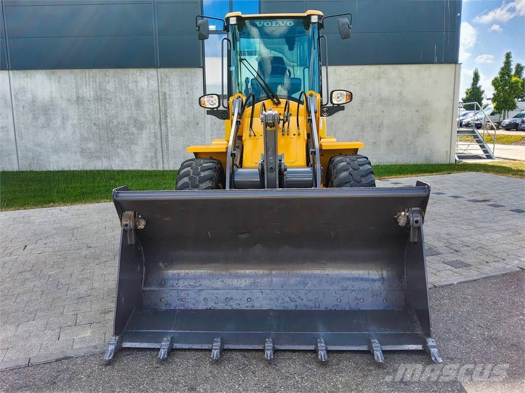 Volvo L 30G Mini Escavadoras <7t